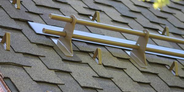 TRA Snow & Sun - Why roofers should care about snow retention