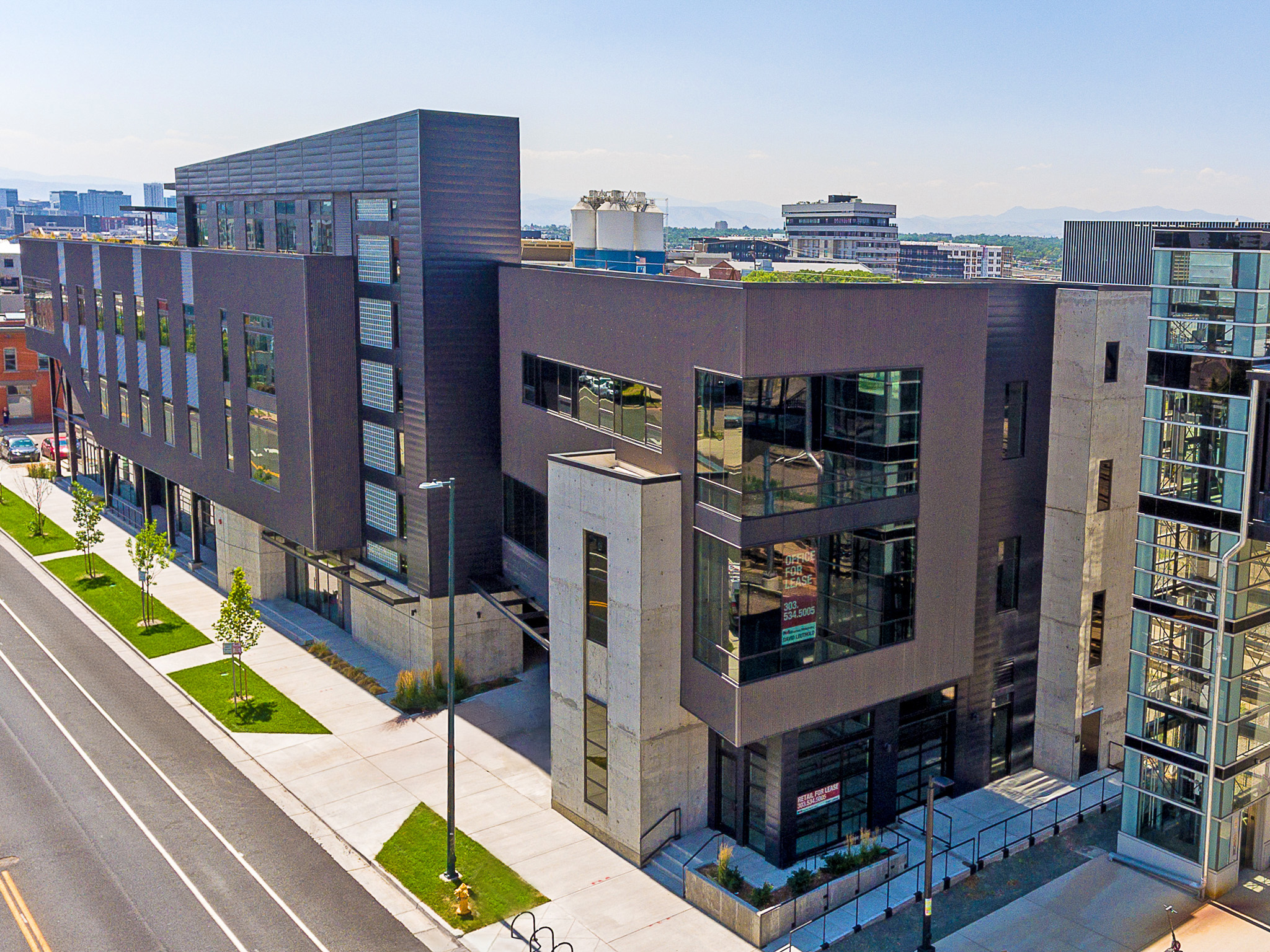 Stonebrook Exterior - Gallery 4